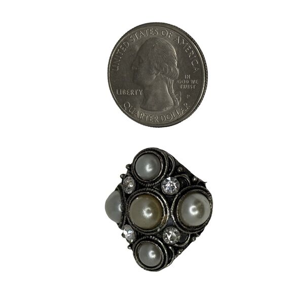 Vintage White Pearl Rhinestone Cocktail Ring Sz 6.5 Antiqued Finish Adjustable - Picture 16 of 16